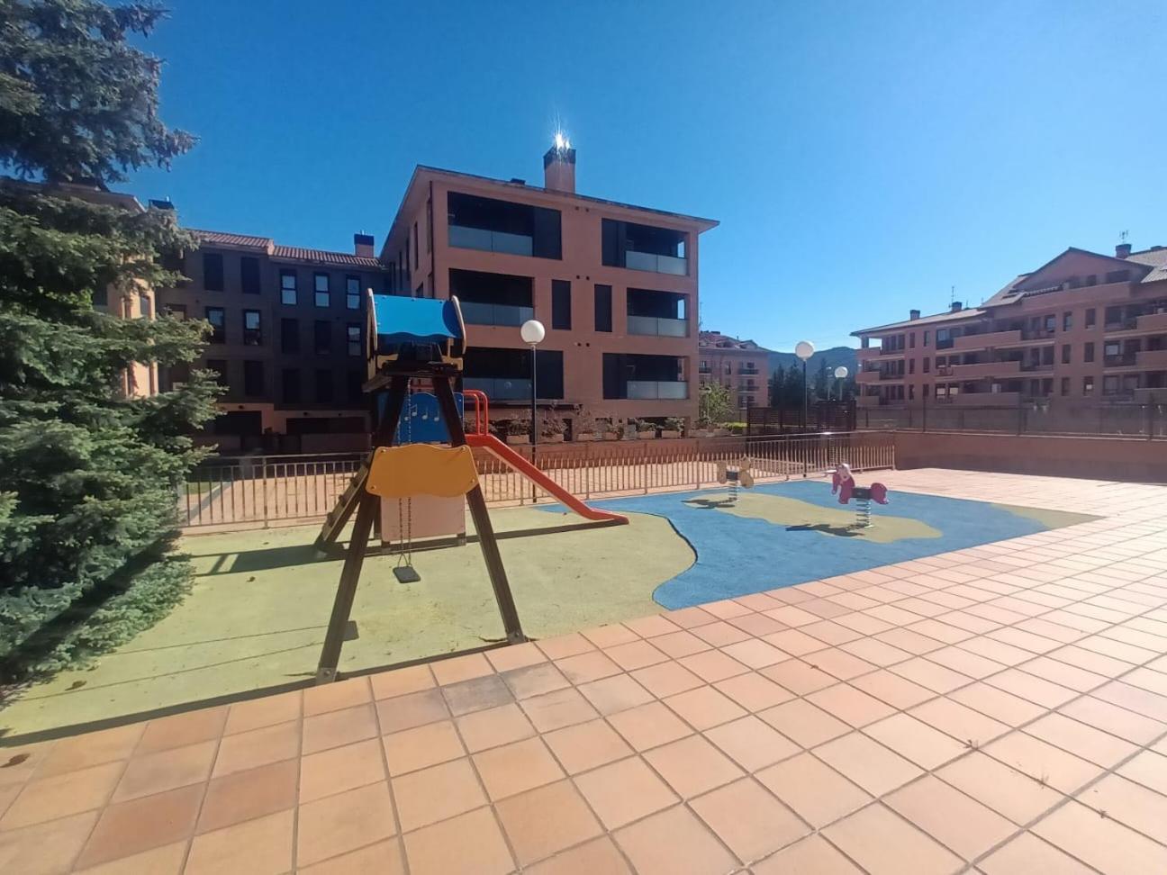 Camino Santiago Etxea Apartment Jaca Exterior photo